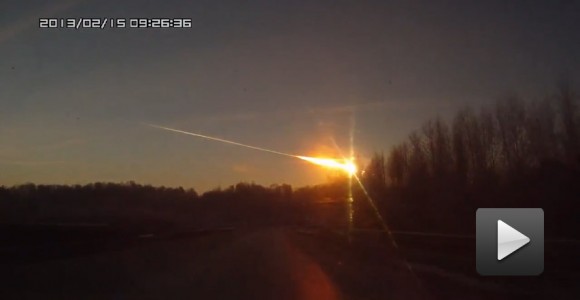 Meteorito en Rusia captado por varias cámaras de autos