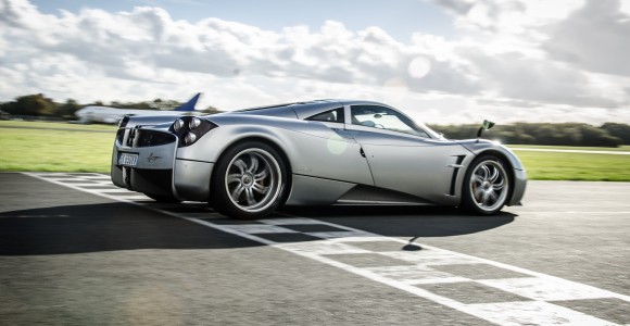 Huayra, 3