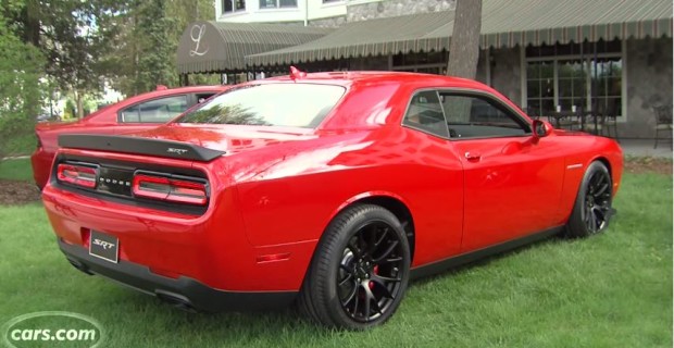 El Dodge Challenger SRT Hellcat hace un ruido infernal